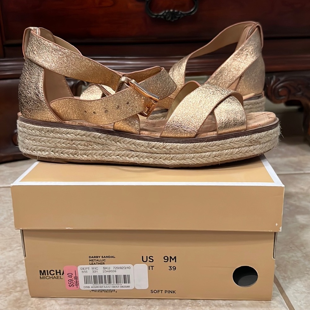 Michael Kors, Size: US 9, Color: Soft Pink